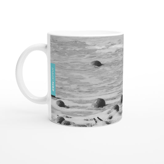 taza decorada con el mar de mallorca